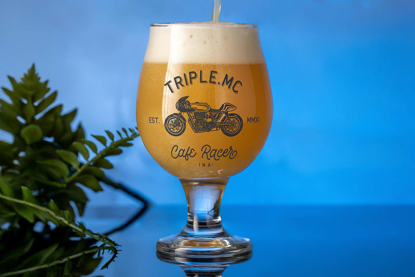 Free Glass Pint of Beer Mockup