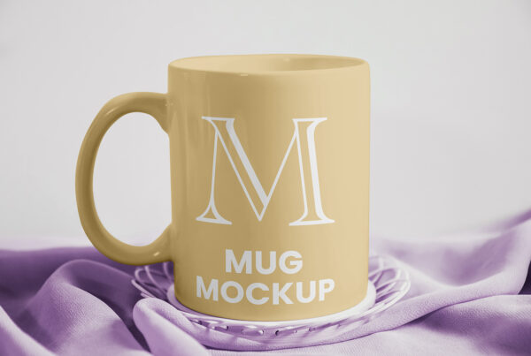 Free Mug on Tablecloth Mockup