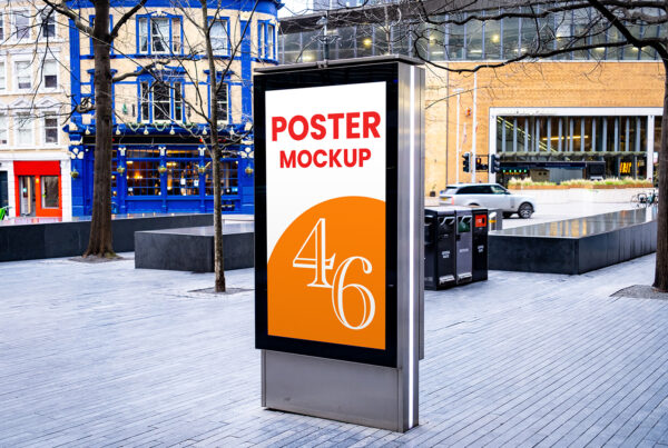 Free Citylight on Sidewalk Mockup