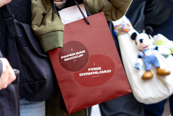 Free Paper Bag between People Mockup